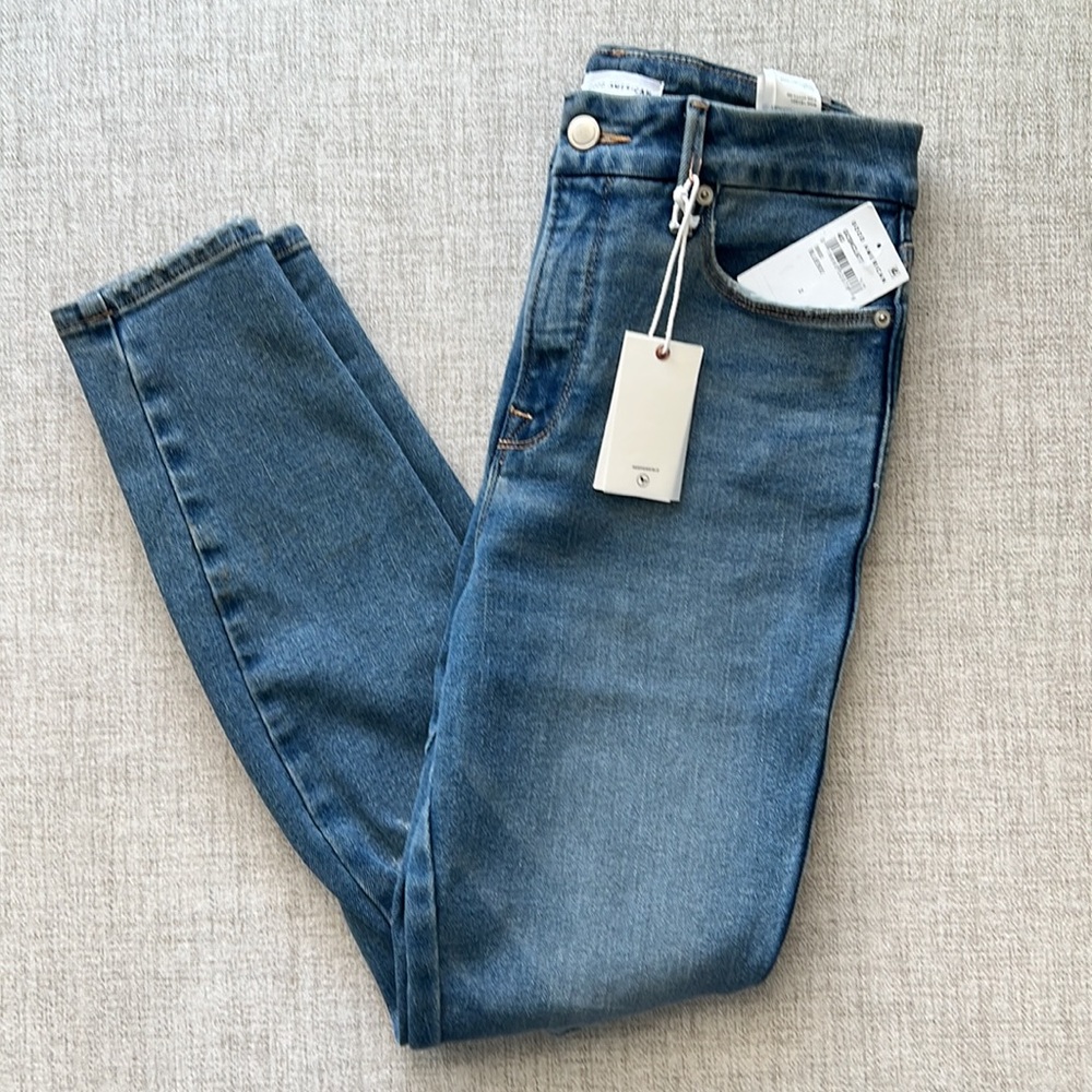 🎉HP🎉 GOOD AMERICAN Good Curve Skinny Crop Jean - Picture 3 of 13